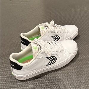 Cariuma White and Black Leather Athletic Shoes
